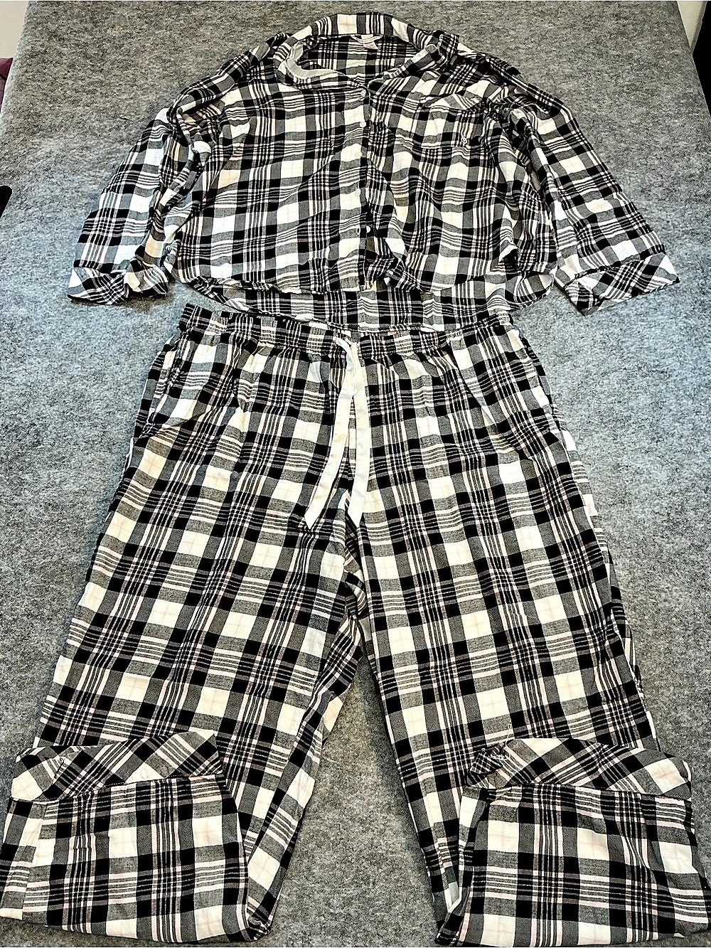 Victoria's Secret Plaid Pajama in Black & Pink Size XXL